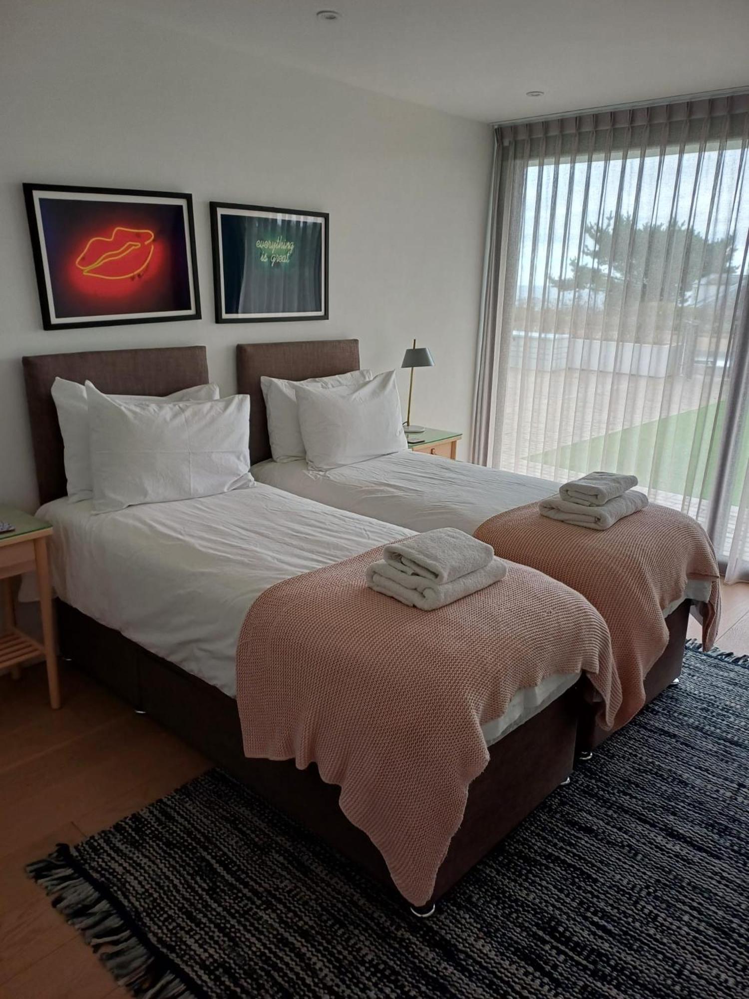 1 The Bay - Stunning Contemporary Flat On The Scottish Coast Apartment Coldingham Exterior photo